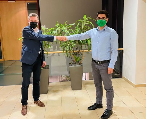 Tayfun Tok besucht BM Kohler in Erdmannhausen