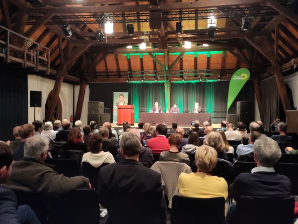 Schafft Baden-Württembergs Wirtschaft die Klimawende? – Spitzenbesetzung bei Diskussion in Bietigheim