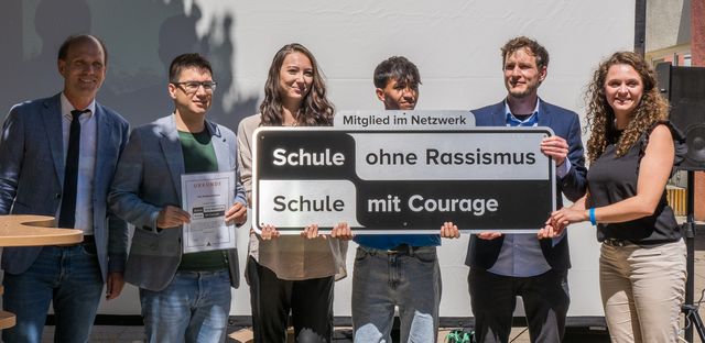 "Schule gegen Rassismus"-Patenschaft an der Riedbachschule Steinheim